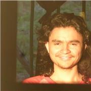 Profesor de pintura y dibujo egresado de la Universidad de Antioquia